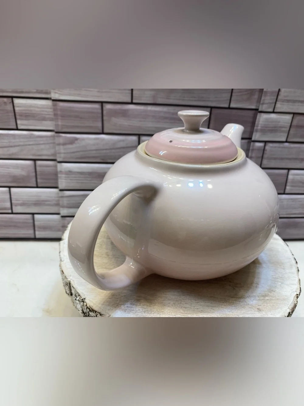 Le Creuset ❤️Teapot 1.3L Teapot Shell Pink New